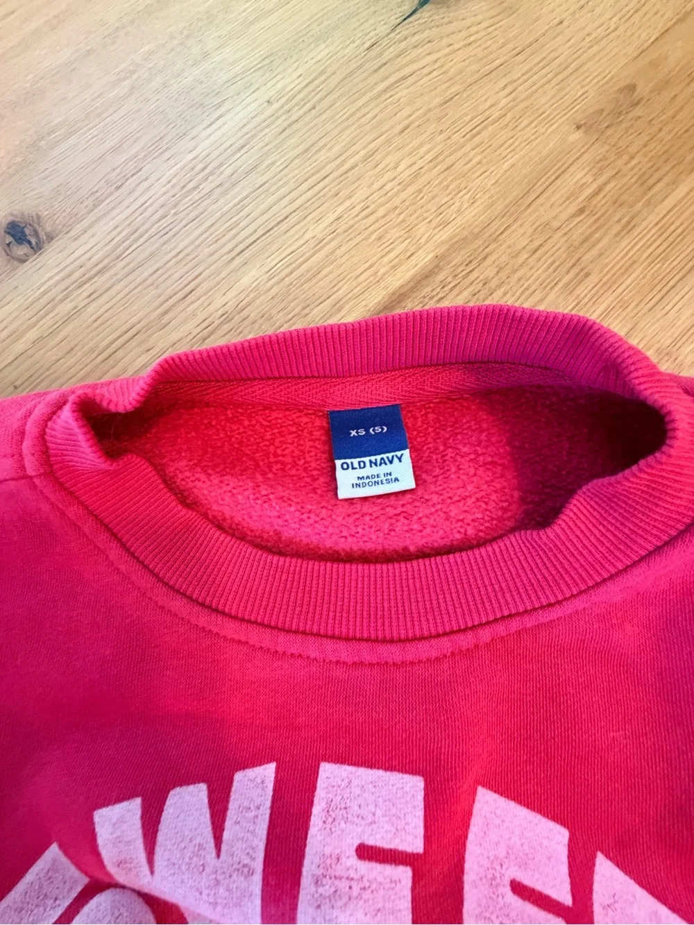Old Navy Red Crewneck Sweatshirt with White Strawberry Graphic XS/5